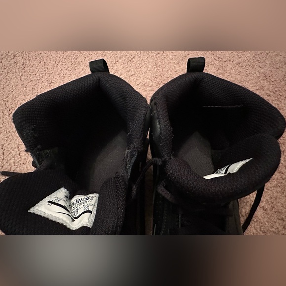 Nike Team Hustle D7 Retro Black Basketball High Top Shoes Athletic Sneakers 3Y - Picture 12 of 14